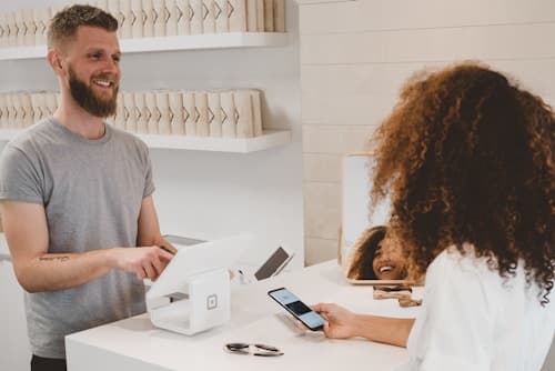 E-commerce and Product Innovation: